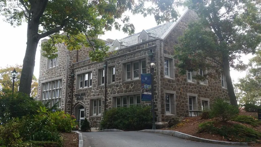 Endicott College campus