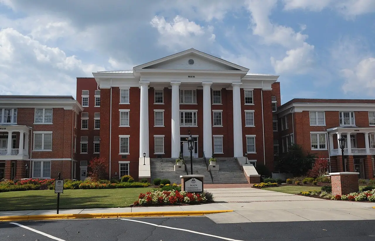 Louisburg College campus
