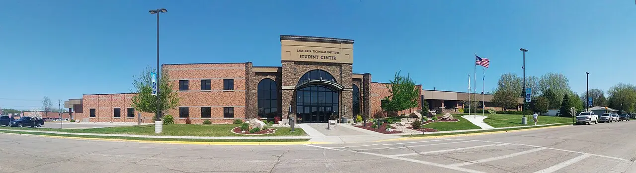 Lake Area Technical College campus